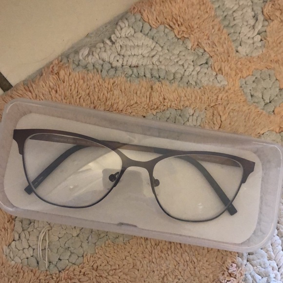 Brown Metal Eyeglasses - Picture 3 of 3